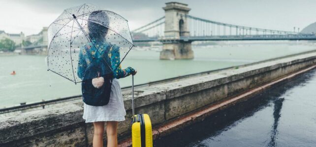 Tips Wisata Saat Musim Hujan Tips Wisata Saat Musim Hujan