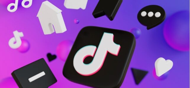 5 Cara Download Video TikTok HD Saat Traveling 5 Cara Download Video TikTok HD Saat Traveling