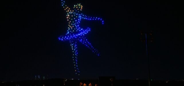 Tren Hiburan Baru Drone Light Show Indonesia Tren Hiburan Baru Drone Light Show Indonesia